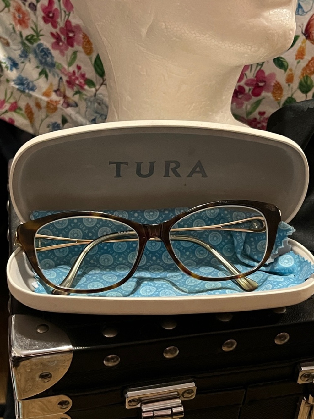 Women's Tortoiseshell Cat-Eye Eyeglasses - Brown Frame